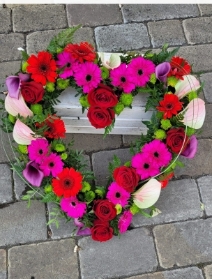 Modern open heart funeral tribute